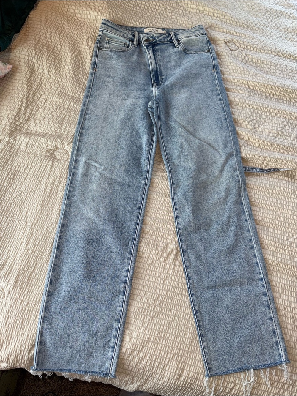 Hidden Tracy Cropped Straight Stretch Jean Criss Cross Waist Raw Hem 27